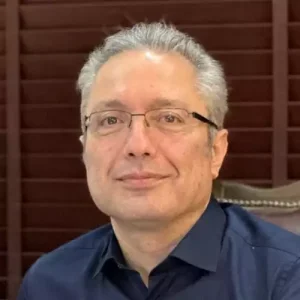 دکتر کامران کاویانی فر